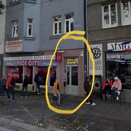 1St Plaza Apartment Bratislava Exterior foto